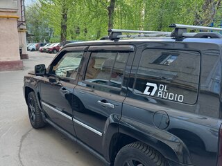 2007 Jeep Liberty (Patriot), чёрный, 1200000 рублей, вид 2