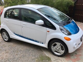 2012 Mitsubishi i-MiEV, белый, 400000 рублей, вид 5