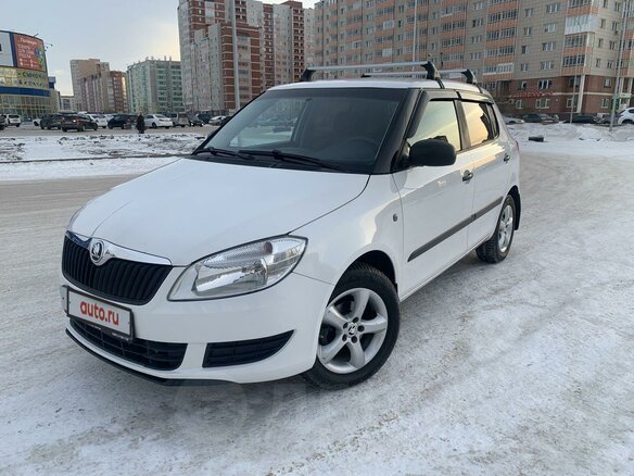 2013 Skoda Fabia II Рестайлинг, белый - вид 2