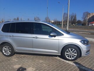 2019 Volkswagen Touran II, серебристый, 1820000 рублей, вид 3