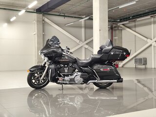 2018 Harley-Davidson Electra Glide, серый, 1600000 рублей, вид 4