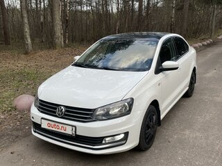 2019 Volkswagen Polo V Рестайлинг, белый, 800000 рублей, вид 1