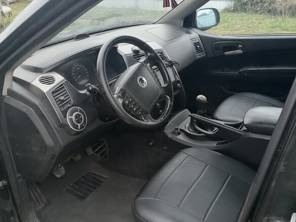 2009 SsangYong Kyron I Рестайлинг, чёрный, 550000 рублей - вид 8