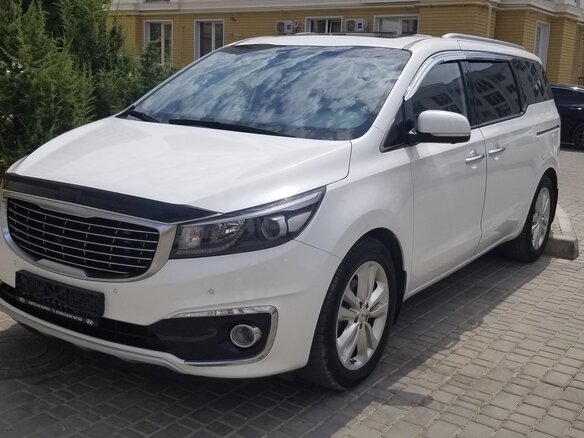 2017 Kia Carnival III, белый - вид 2