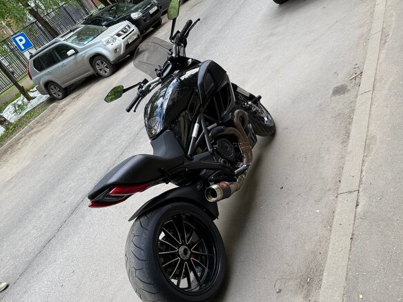 2011 Ducati Diavel, чёрный, 1100000 рублей - вид 1