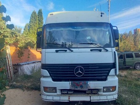 2003 Mercedes-Benz Actros, белый, 1590000 рублей, вид 2