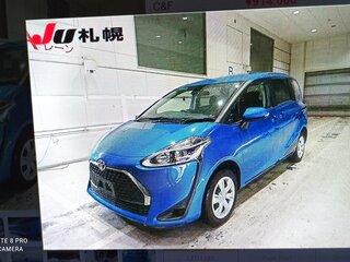 2019 Toyota Sienta II Рестайлинг, синий, 1400000 рублей, вид 1
