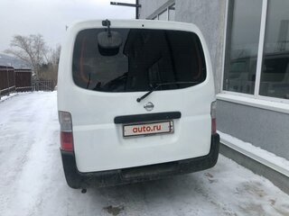2003 Nissan Caravan IV (E25), белый, 850000 рублей, вид 4