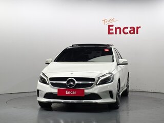 2018 Mercedes-Benz A-Класс 200 III (W176) Рестайлинг, белый, 1250002 рублей, вид 2