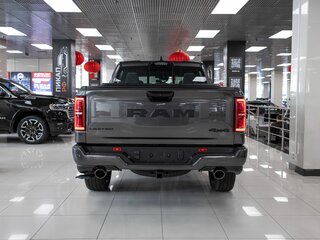 2026 Ram 1500 Crew Cab V Рестайлинг, серый, 9690000 рублей, вид 5