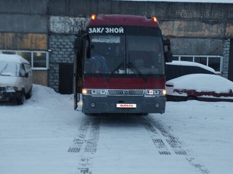2008 Kia Granbird, пурпурный, 600000 рублей, вид 2