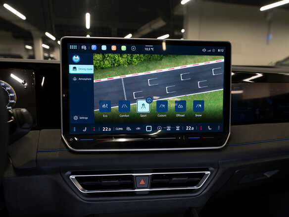 2026 Volkswagen Tiguan L Pro III (China Market), серый, 5000000 рублей - вид 23