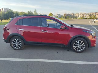 2020 Kia Rio X-Line IV, красный, 1955000 рублей, вид 3