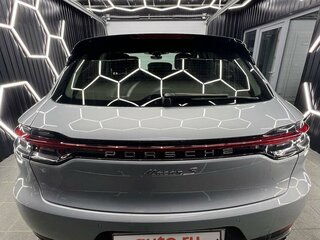 2018 Porsche Macan S I Рестайлинг, серебристый, 4900000 рублей, вид 5