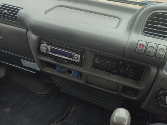 1996 Isuzu Elf (N-series), белый, 700000 рублей - вид 13