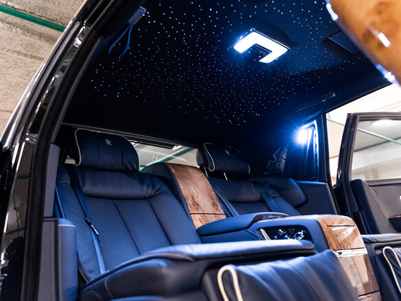 2020 Rolls-Royce Phantom Extended VIII (Series I), чёрный - вид 17