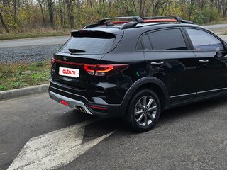 2020 Kia Rio X IV Рестайлинг, чёрный, 1650000 рублей, вид 3