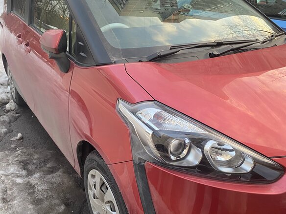 2018 Toyota Sienta II, красный, 1780000 рублей - вид 12
