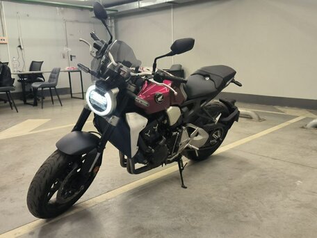 2019 Honda CB 1000R, красный, 845000 рублей, вид 3