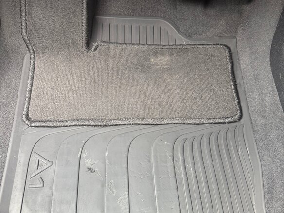 2011 Audi A1 I (8X), белый, 1050000 рублей - вид 8