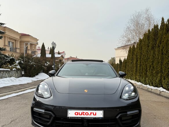 2017 Porsche Panamera Turbo II, синий, 10000000 рублей - вид 1