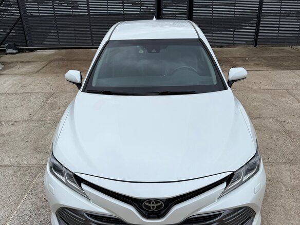 2020 Toyota Camry VIII (XV70), белый, 2208000 рублей - вид 1