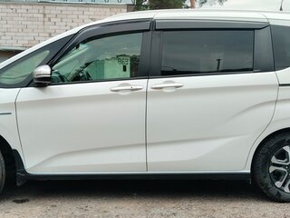 2019 Honda Freed II Рестайлинг, белый, 1480000 рублей, вид 4