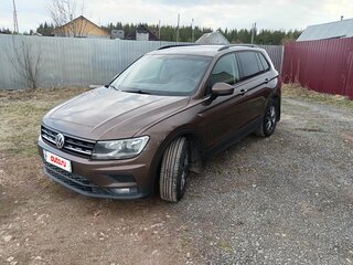 2018 Volkswagen Tiguan II, коричневый, 2000000 рублей, вид 1