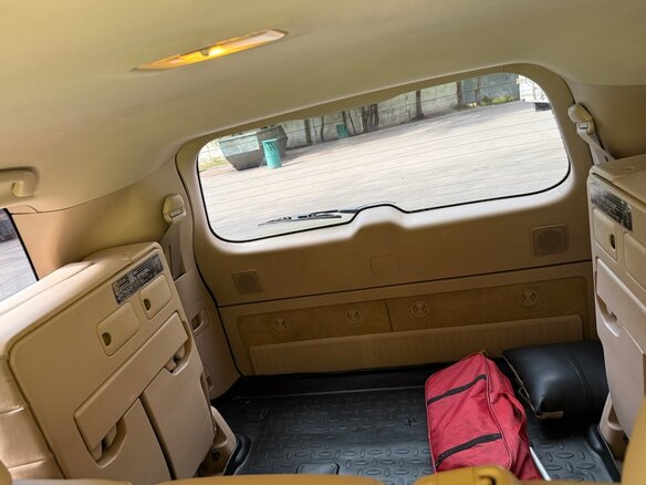 2014 Toyota Land Cruiser 200 Series Рестайлинг 1, чёрный, 4000000 рублей - вид 13