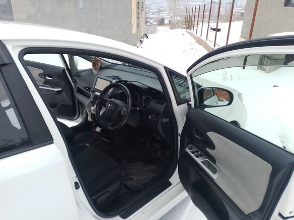 2011 Toyota Wish II, белый, 1550000 рублей - вид 6