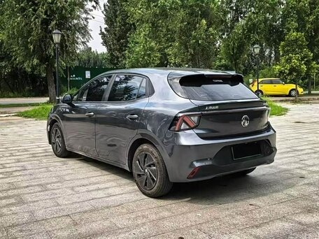 2026 MG 4 EV 42.8 kWh II, серый, 1650000 рублей, вид 4