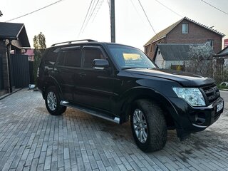 2012 Mitsubishi Pajero IV Рестайлинг 1, чёрный, 2049000 рублей, вид 2