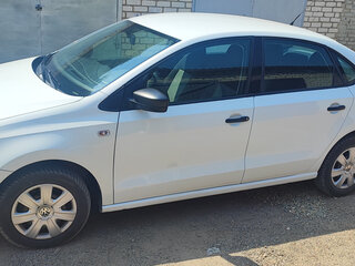 2015 Volkswagen Polo V, белый, 985000 рублей, вид 4