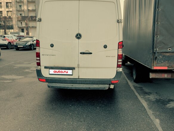 2018 Mercedes-Benz Sprinter, белый, 3500000 рублей - вид 2