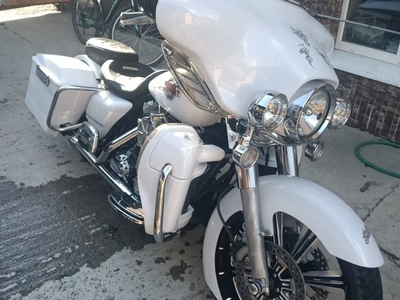 2007 Harley-Davidson Electra Glide, белый, 1100000 рублей - вид 8