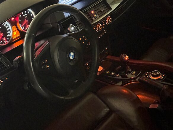 2008 BMW M5 IV (E60/E61), чёрный, 2900000 рублей - вид 12