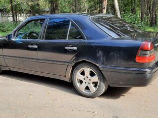 1995 Mercedes-Benz C-Класс 180 (PMS) I (W202), чёрный, 275000 рублей, вид 4
