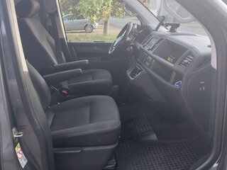 2019 Volkswagen Multivan, серебристый, 3500000 рублей, вид 2