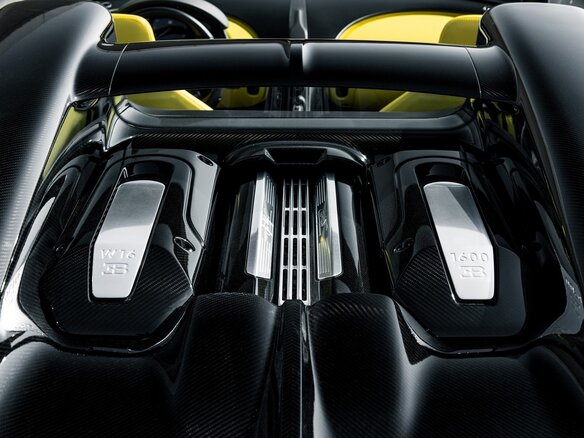 2024 Bugatti W16 Mistral, чёрный - вид 5