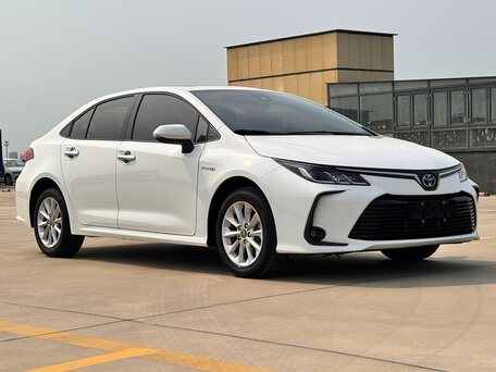 2022 Toyota Corolla XII (E210), белый, 2025000 рублей, вид 3