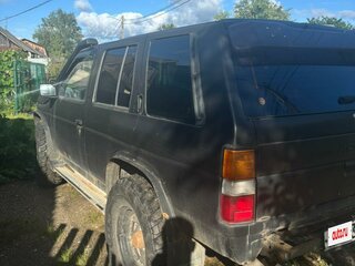 1992 Nissan Terrano I, чёрный, 350000 рублей, вид 2