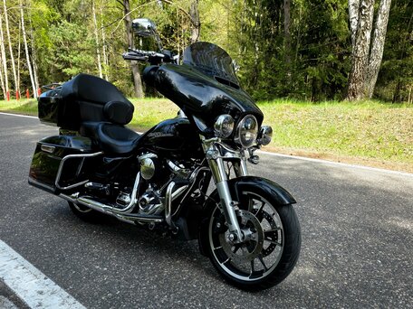 2020 Harley-Davidson Street Glide, чёрный, 1450000 рублей, вид 5