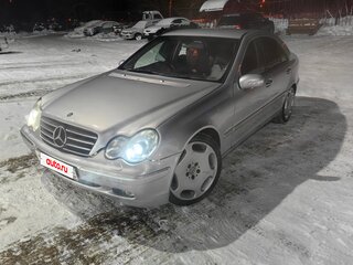 2003 Mercedes-Benz C-Класс 200 II (W203), серебристый, 400000 рублей, вид 1