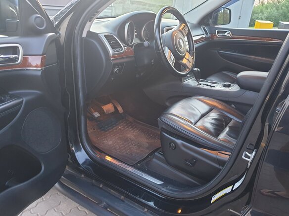 2011 Jeep Grand Cherokee IV (WK2), чёрный, 1400000 рублей - вид 7