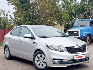 2016 Kia Rio III Рестайлинг, серебристый, 690000 рублей, вид 2