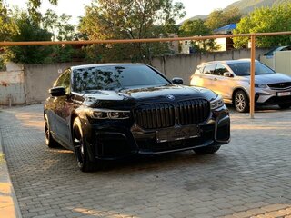 2020 BMW 7 серии 730d xDrive VI (G11/G12) Рестайлинг, чёрный, 6000000 рублей, вид 5