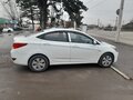2014 Hyundai Solaris I Рестайлинг, белый, 800000 рублей - вид 1