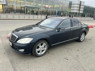 2006 Mercedes-Benz S-Класс 550 V (W221), чёрный, 880000 рублей, вид 2