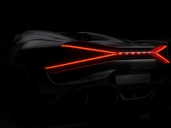 2024 Bugatti W16 Mistral, чёрный - вид 9