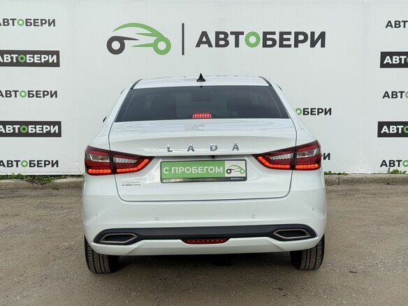 2024 Lada (ВАЗ) Vesta I Рестайлинг (NG), белый - вид 3